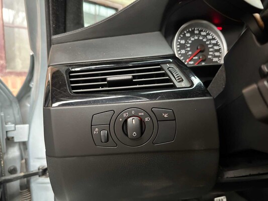 BMW M5 5.0 V10 500pk 2006 5-Serie