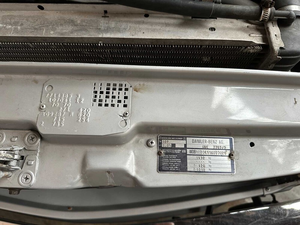 Mercedes-Benz 300 SL R107 179pk 1987 SL-Klasse