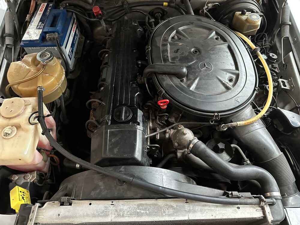 Mercedes-Benz 300 SL R107 179pk 1987 SL-Klasse