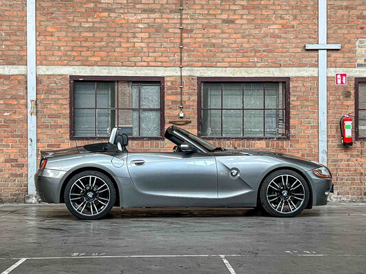 BMW Z4 Roadster 3.0i S 231pk 2004 (Hardtop + Softtop), 36-NV-HZ Youngtimer