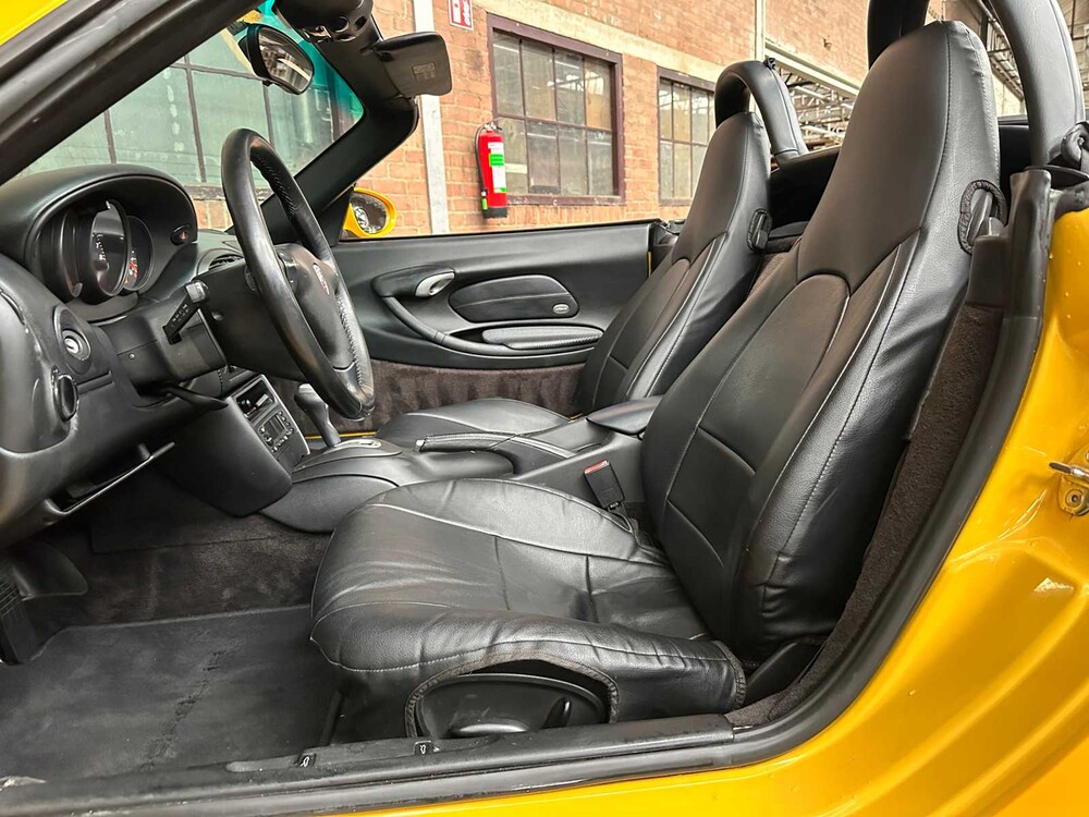 Porsche  Boxster 986 2.7 220pk 2001 (Cabriolet)