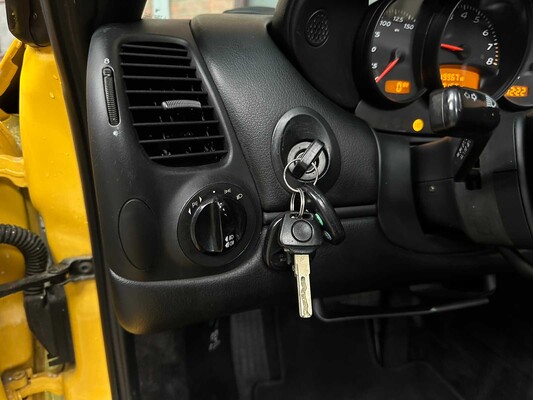 Porsche  Boxster 986 2.7 220pk 2001 (Cabriolet)