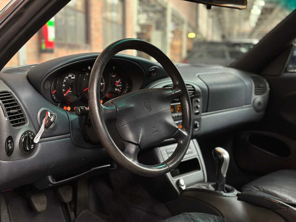 Porsche 911 3.4 Carrera Coupé 300pk 1998, 62-ZP-BG