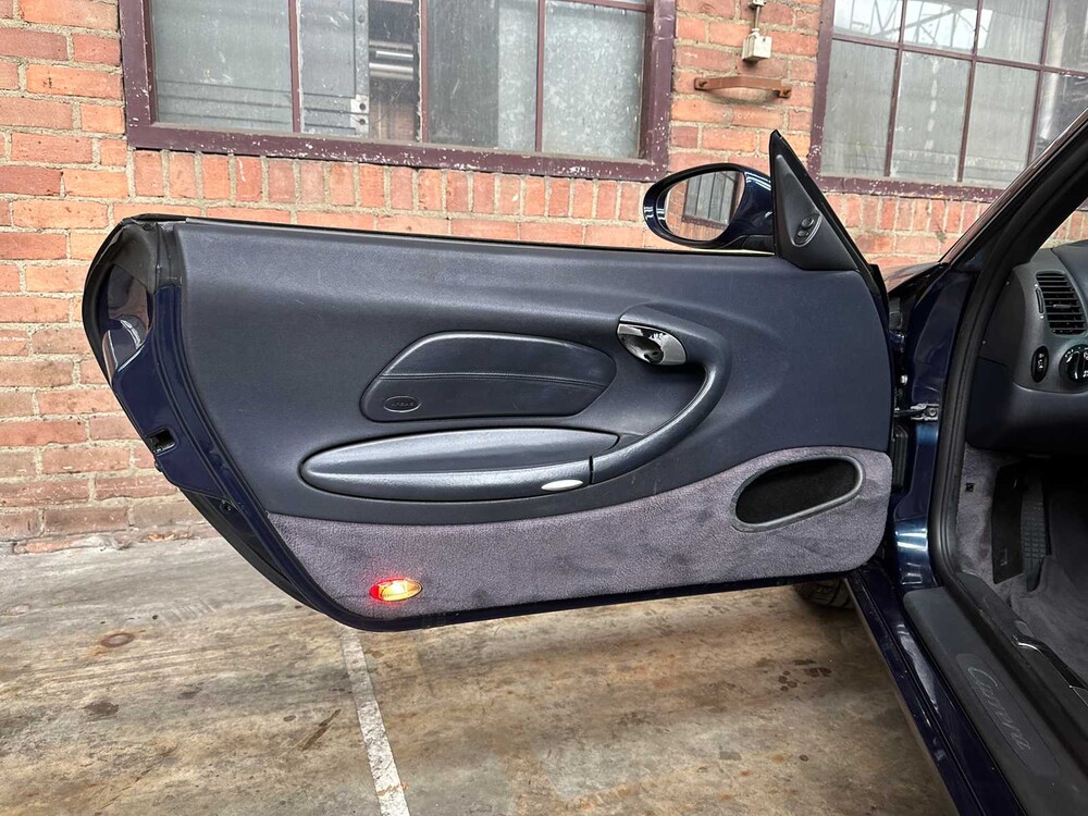 Porsche 911 3.4 Carrera Coupé 300pk 1998, 62-ZP-BG