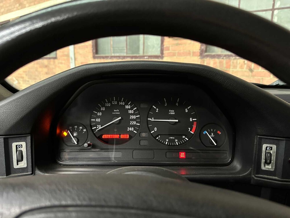 BMW 518i Touring Executive E34 116pk 1994 5-serie, JB-FJ-06 Youngtimer