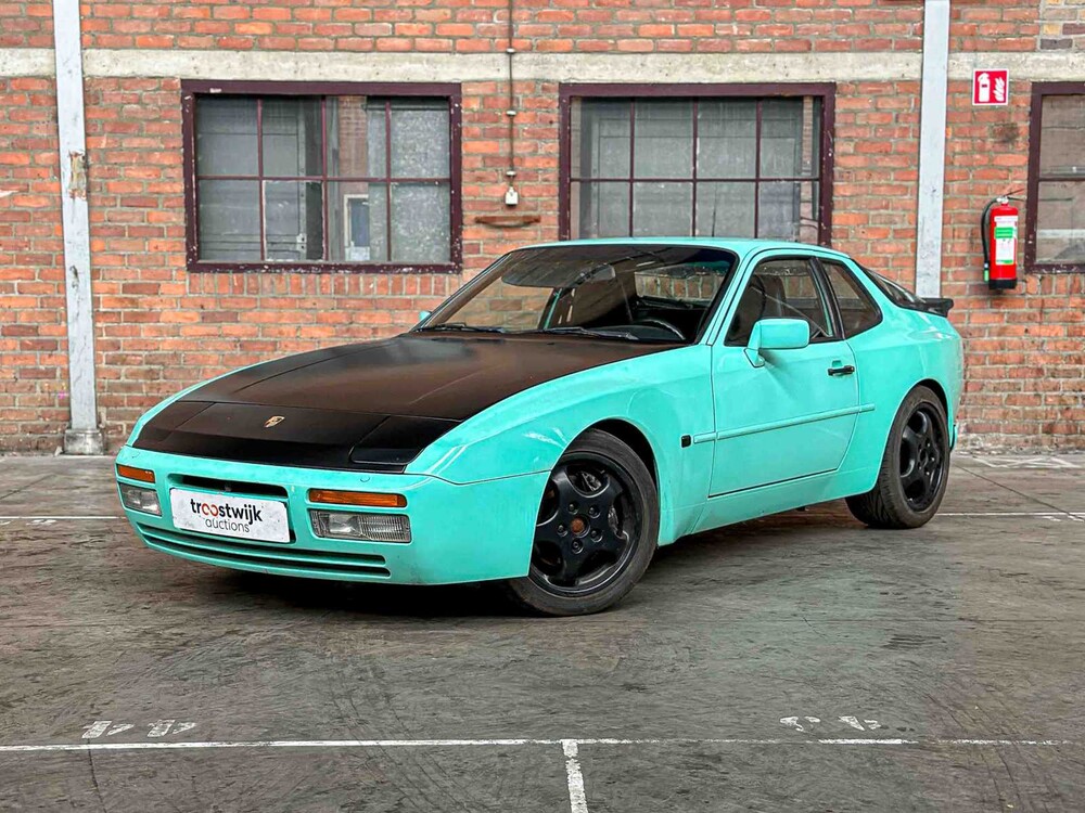 Porsche 944 Turbo 2.5 250pk 1989