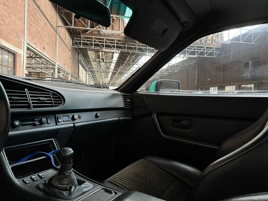 Porsche 944 Turbo 2.5 250pk 1989