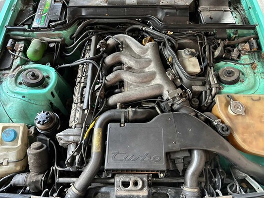 Porsche 944 Turbo 2.5 250pk 1989