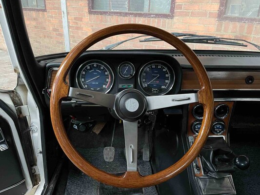 Alfa Romeo Giulia Nuova Super 1600 1.6 1979 (Origineel-NL + 3e eigenaar), HZ-05-BV