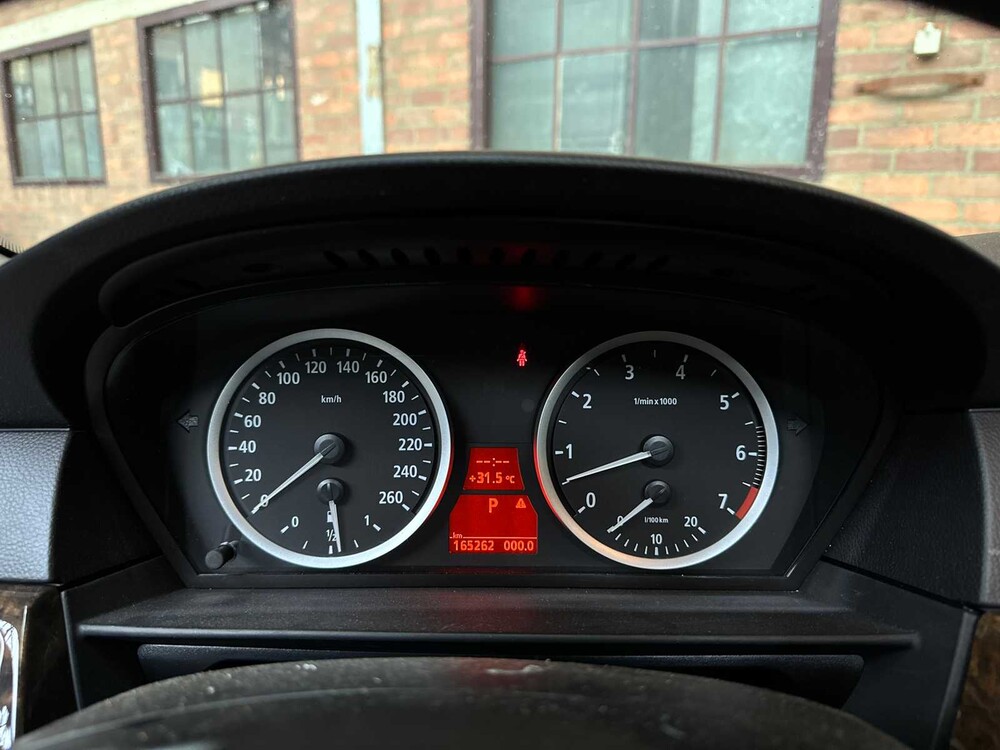 BMW 545i 4.4 V8 333pk 2003 5-serie, G-647-VP