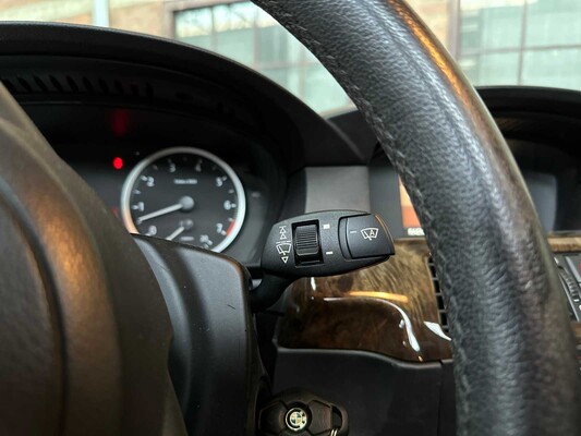 BMW 545i 4.4 V8 333pk 2003 5-serie, G-647-VP