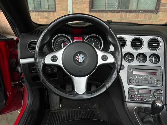 Alfa Romeo Spider TBi 1.8 200pk 2010