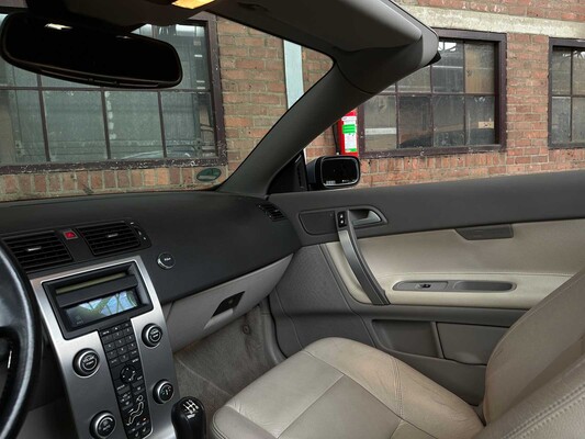 Volvo C70 Convertible 2.4 Summum 140pk 2006, HVR-58-H