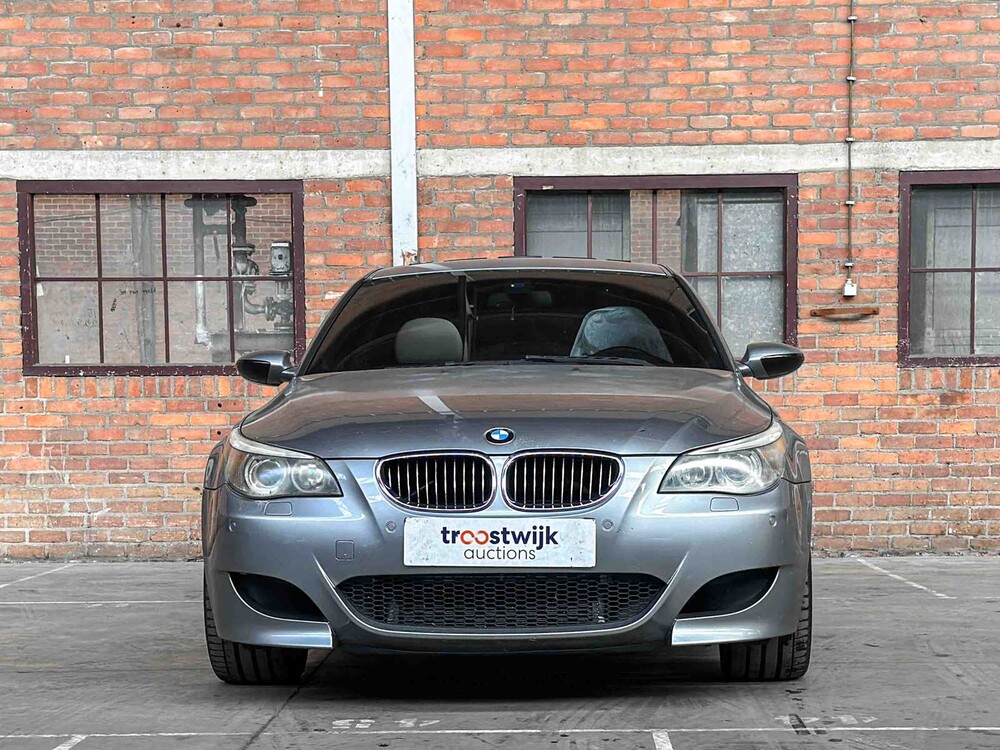 BMW M5 5.0 V10 500pk 2006 5-serie Youngtimer