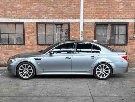 BMW M5 5.0 V10 500pk 2006 5-serie Youngtimer