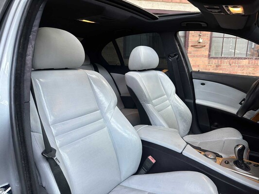 BMW M5 5.0 V10 500pk 2006 5-serie Youngtimer