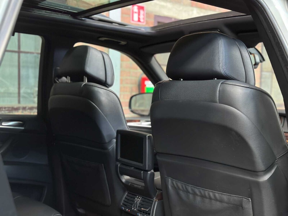 BMW X5 4.8l V8 354pk 2008