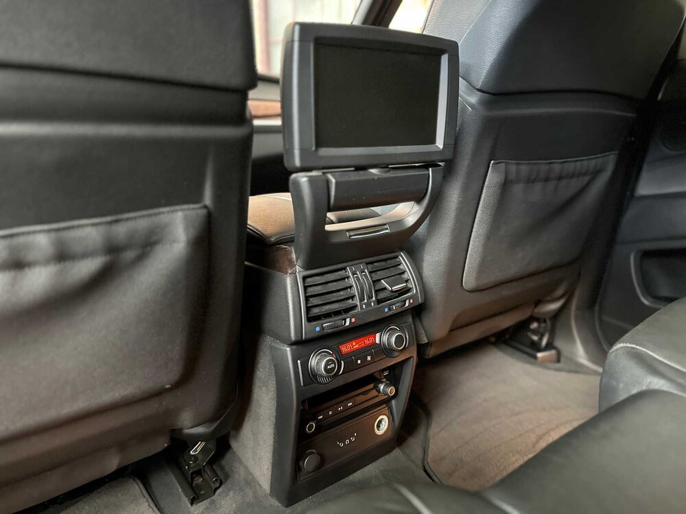 BMW X5 4.8l V8 354pk 2008