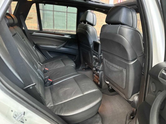 BMW X5 4.8l V8 354pk 2008