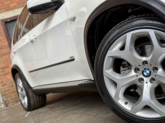 BMW X5 4.8l V8 354pk 2008