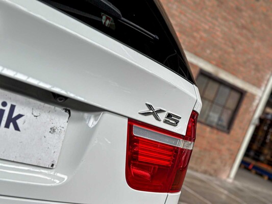 BMW X5 4.8l V8 354pk 2008