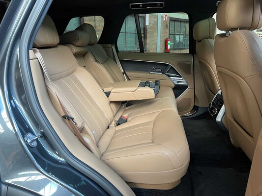 Land Rover Range Rover P460e HSE AWD 460hp 2025 -MY26- Plug-In Hybrid, HSF-72-F Manufacturer's Warranty