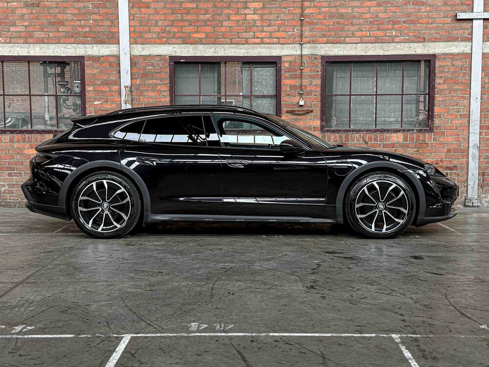 Porsche Taycan Cross Turismo 4 93 kWh Sport-Chrono 476pk 2021, P-434-JF