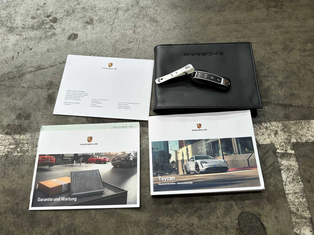 Porsche Taycan Cross Turismo 4 93 kWh Sport-Chrono 476pk 2021, P-434-JF