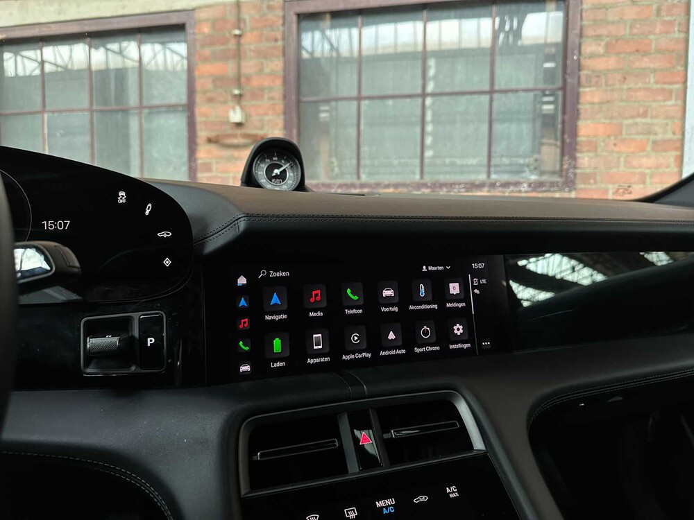 Porsche Taycan Cross Turismo 4 93 kWh Sport-Chrono 476pk 2021, P-434-JF