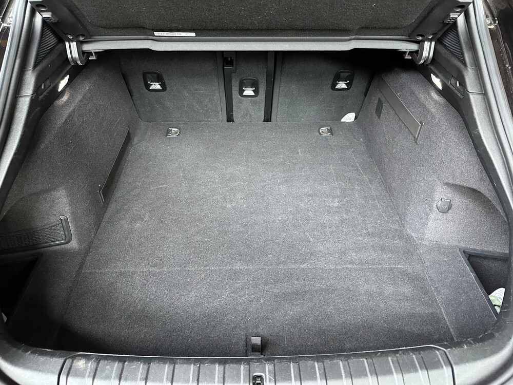 Porsche Taycan Cross Turismo 4 93 kWh Sport-Chrono 476pk 2021, P-434-JF