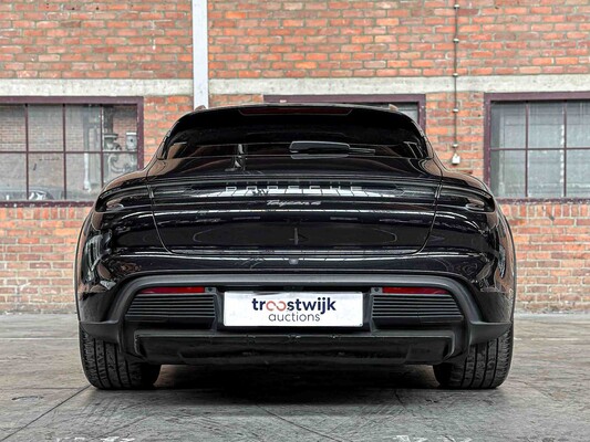 Porsche Taycan Cross Turismo 4 93 kWh Sport-Chrono 476pk 2021, P-434-JF