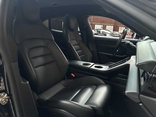 Porsche Taycan Cross Turismo 4 93 kWh Sport-Chrono 476pk 2021, P-434-JF