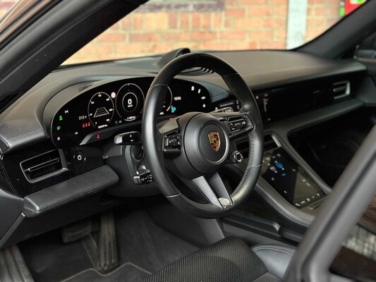 Porsche Taycan Cross Turismo 4 93 kWh Sport-Chrono 476pk 2021, P-434-JF