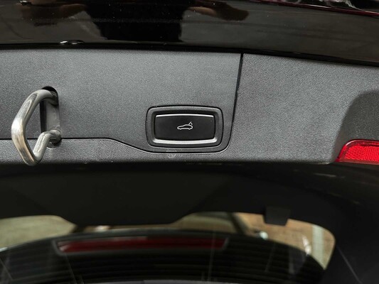 Porsche Taycan Cross Turismo 4 93 kWh Sport-Chrono 476pk 2021, P-434-JF