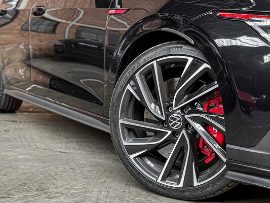 Volkswagen GTI ClubSport VIII 2.0 TSI (Golf 8) 300pk 2021, Z-241-GH