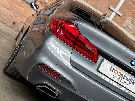 BMW 530e iPerformance Executive M-Sport 292pk 2017 5-serie plug-in hybride G30, HLF-92-K