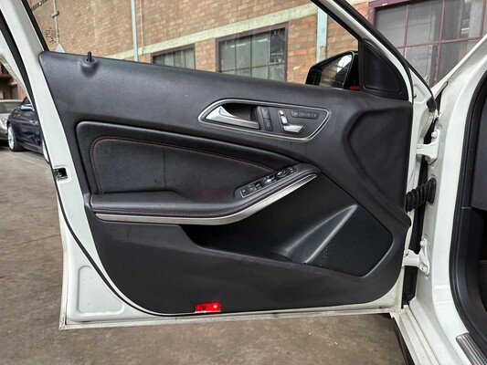 Mercedes-Benz A45 AMG 4Matic 381pk 2016 A-klasse, K-200-TT