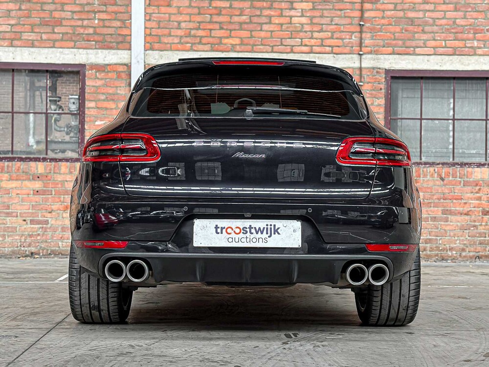 Porsche Macan 2.0 252pk 2018, RP-880-P