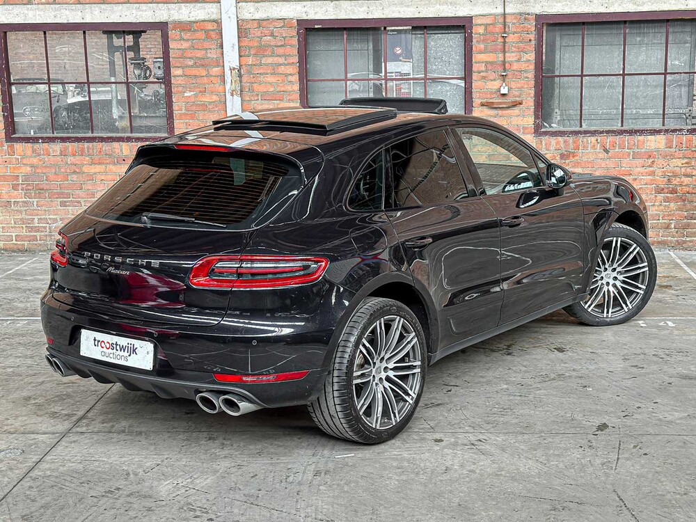 Porsche Macan 2.0 252pk 2018, RP-880-P