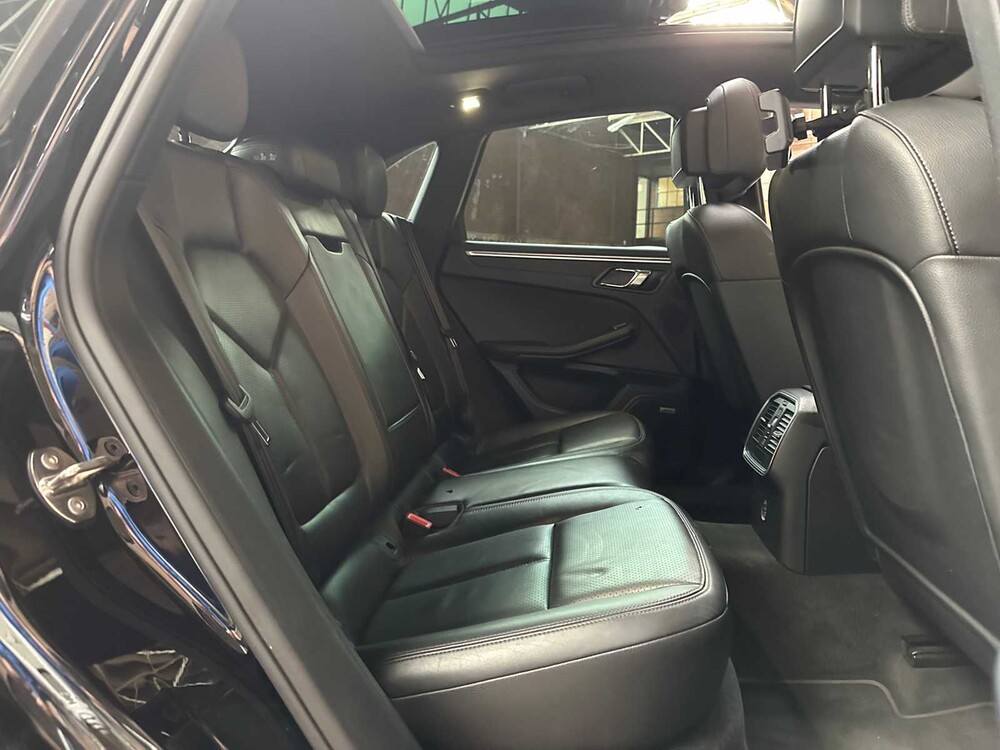 Porsche Macan 2.0 252pk 2018, RP-880-P