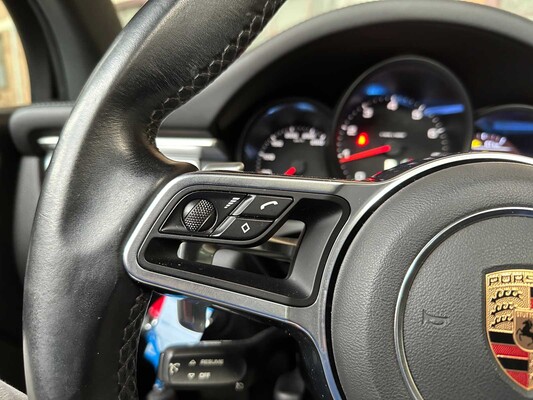 Porsche Macan 2.0 252pk 2018, RP-880-P