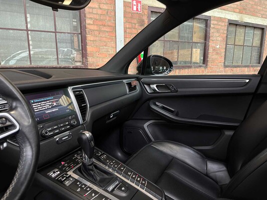 Porsche Macan 2.0 252pk 2018, RP-880-P