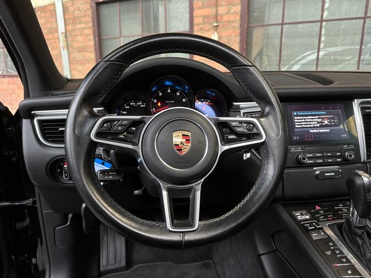 Porsche Macan 2.0 252pk 2018, RP-880-P