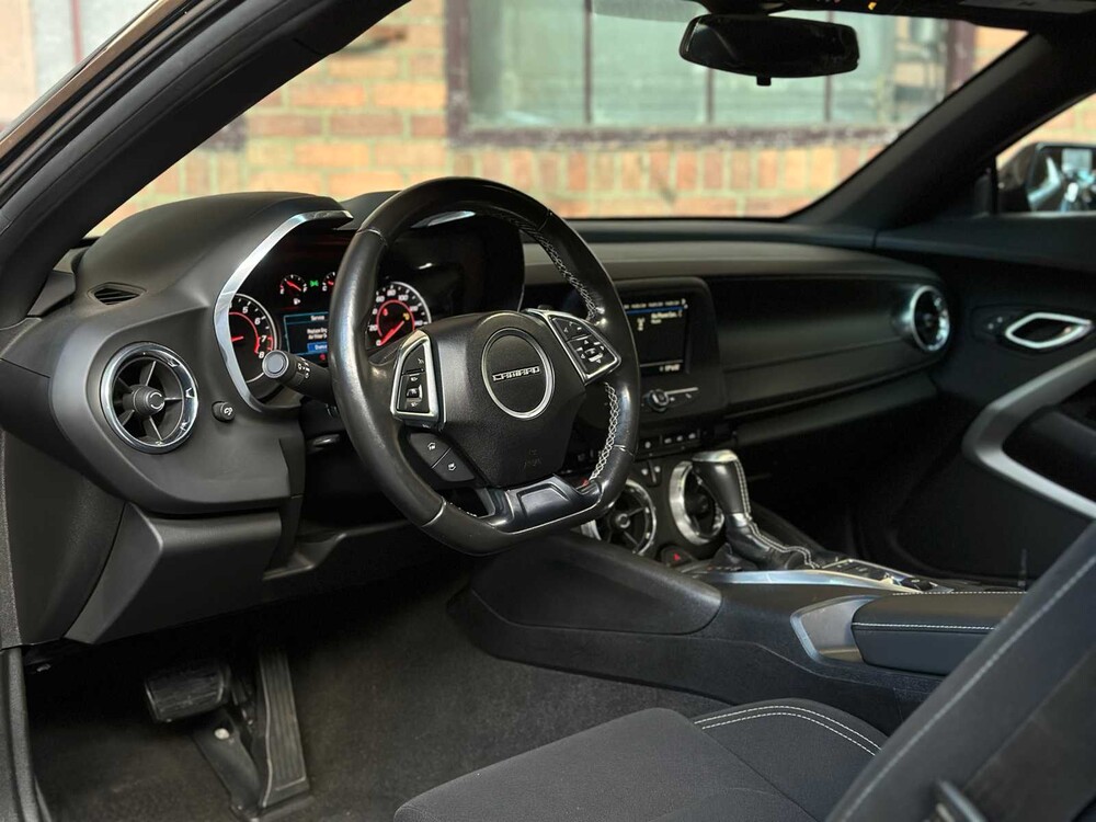 Chevrolet Camaro 1LT 2.0L l4 F DOHC 16V 275pk 2019