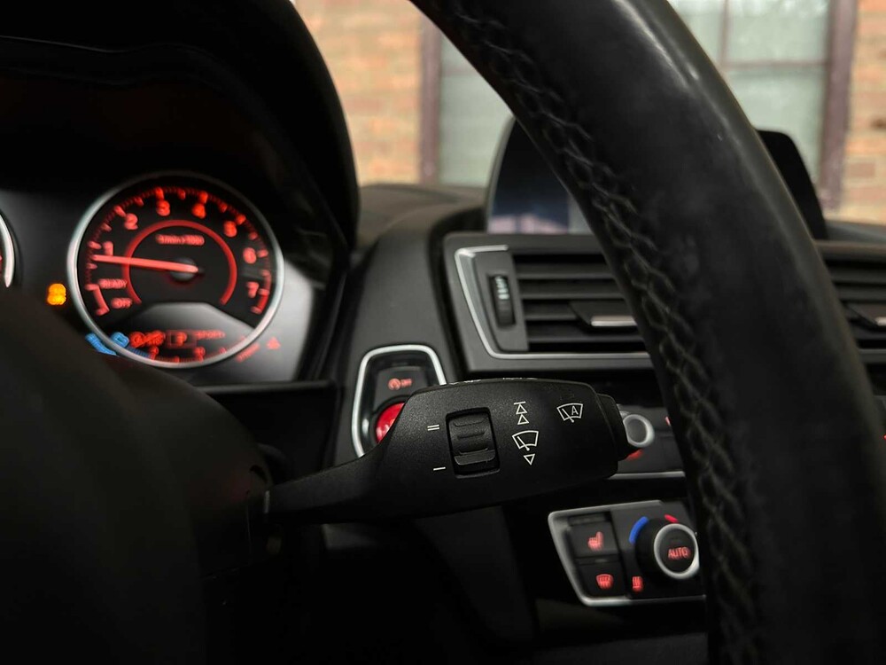 BMW M135i Centennial High Executive 1-serie 326pk 2016, J-630-FN