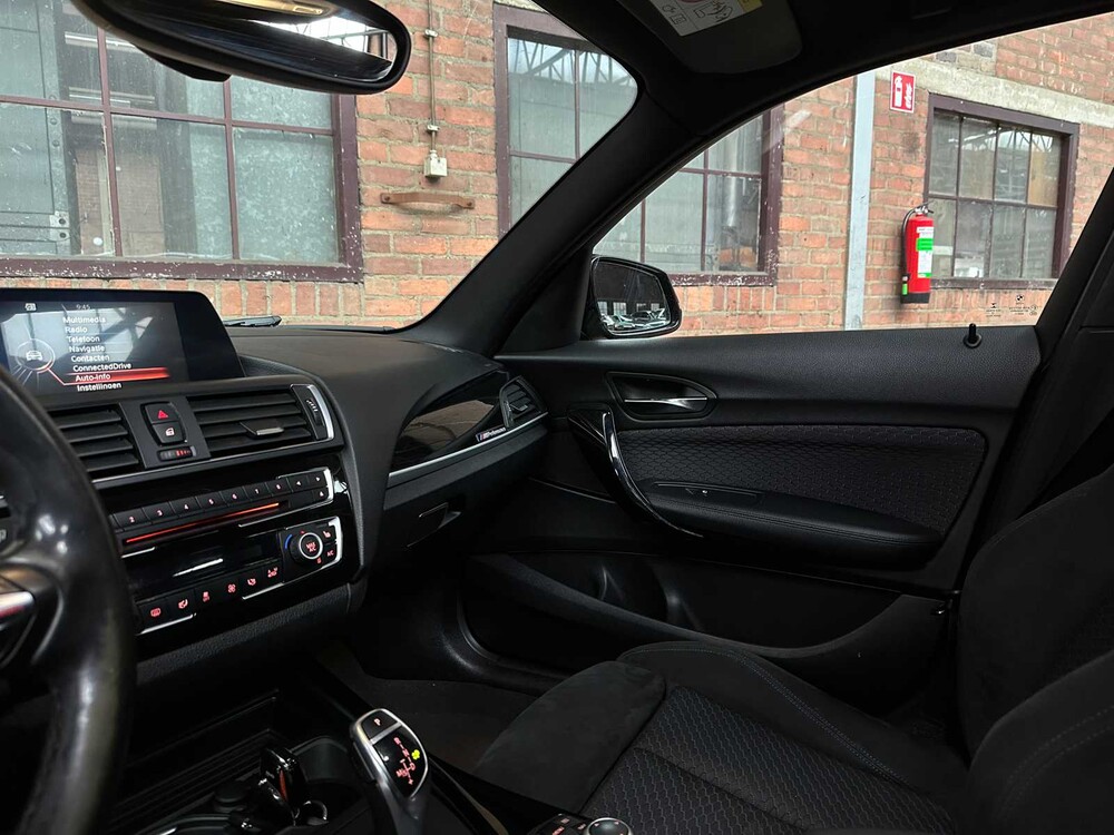 BMW M135i Centennial High Executive 1-serie 326pk 2016, J-630-FN