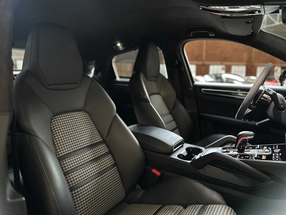 Porsche Cayenne S Coupe 2.9 441pk 2019 (Origineel-NL + 1e Eigenaar) G-949-DJ