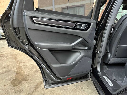 Porsche Cayenne S Coupe 2.9 441hp 2019 (Original-NL + 1st Owner) G-949-DJ