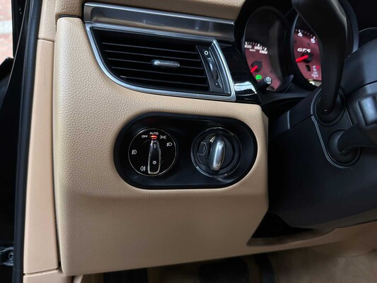 Porsche Macan S 3.0 V6 350pk 2015