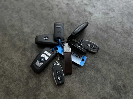 BMW 550i 4.4 V8 High Executive M-Sport F11 408pk 2011 5-serie Touring, HP-259-J